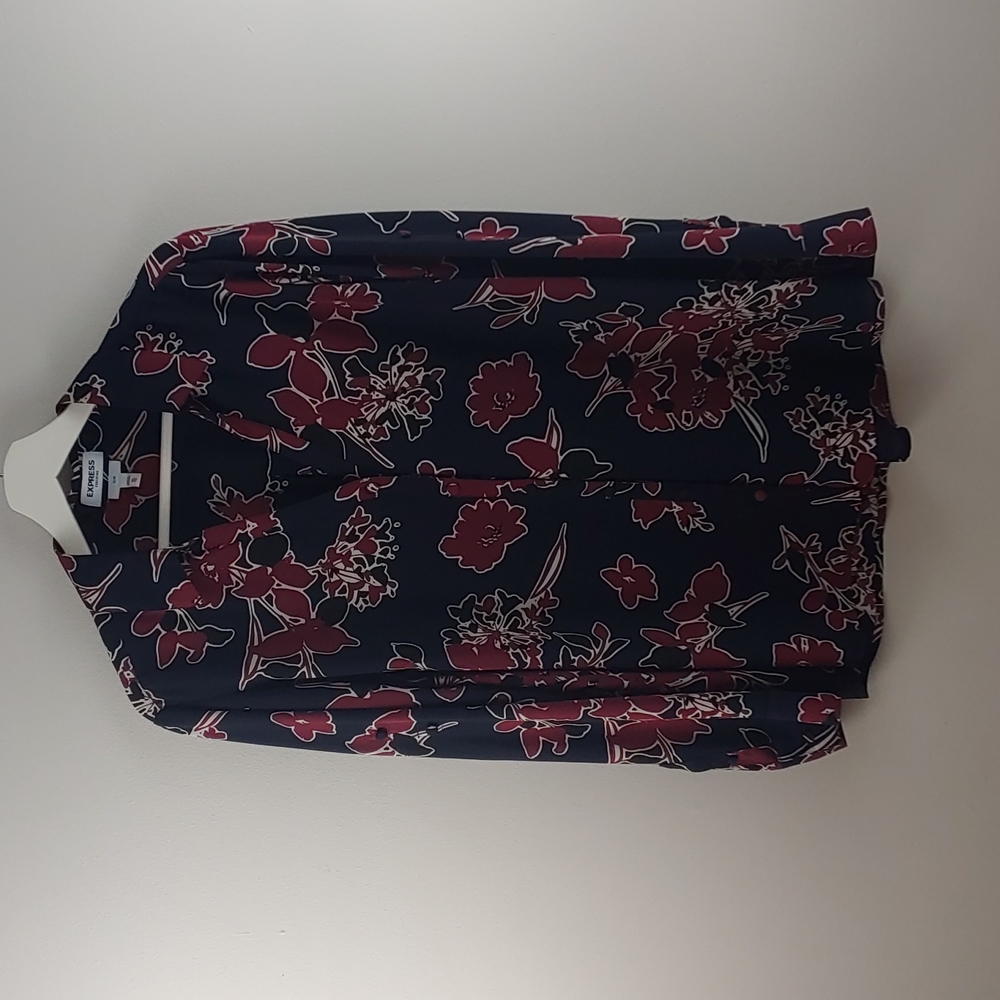 Express Size XL slim button down floral long sleeve blouse